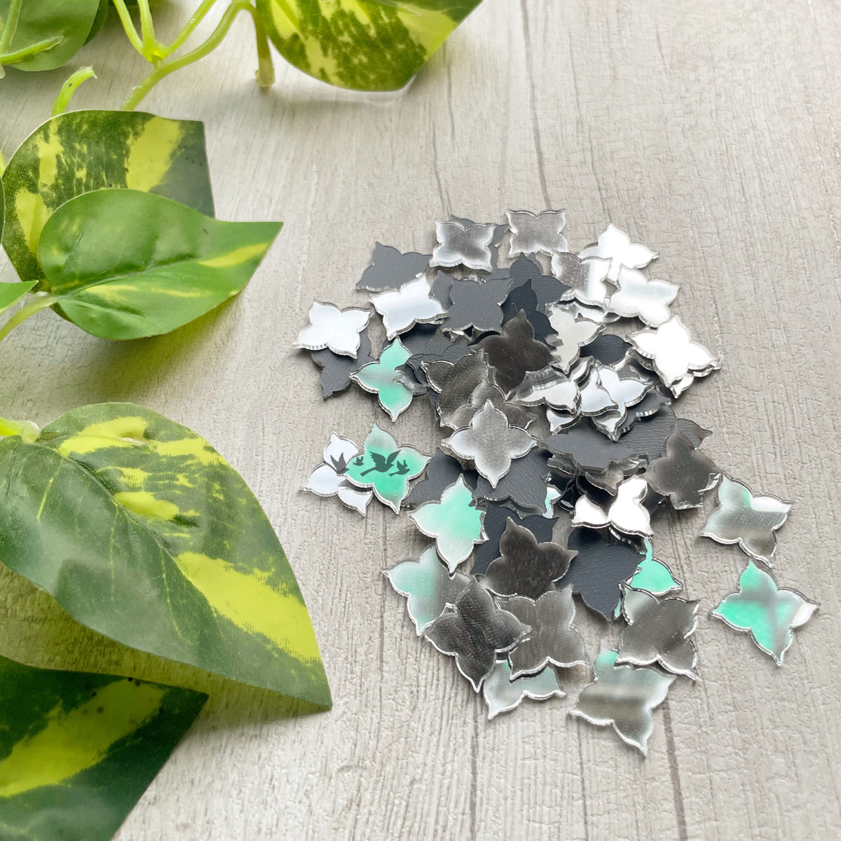 Acrylic Mirror Cutout - Flower (100 pc)